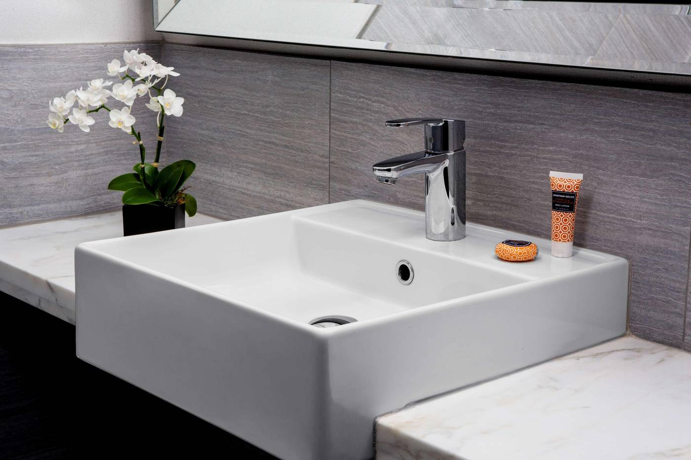 Park-South-Hotel--part-of-JdV-by-Hyatt-Room-34