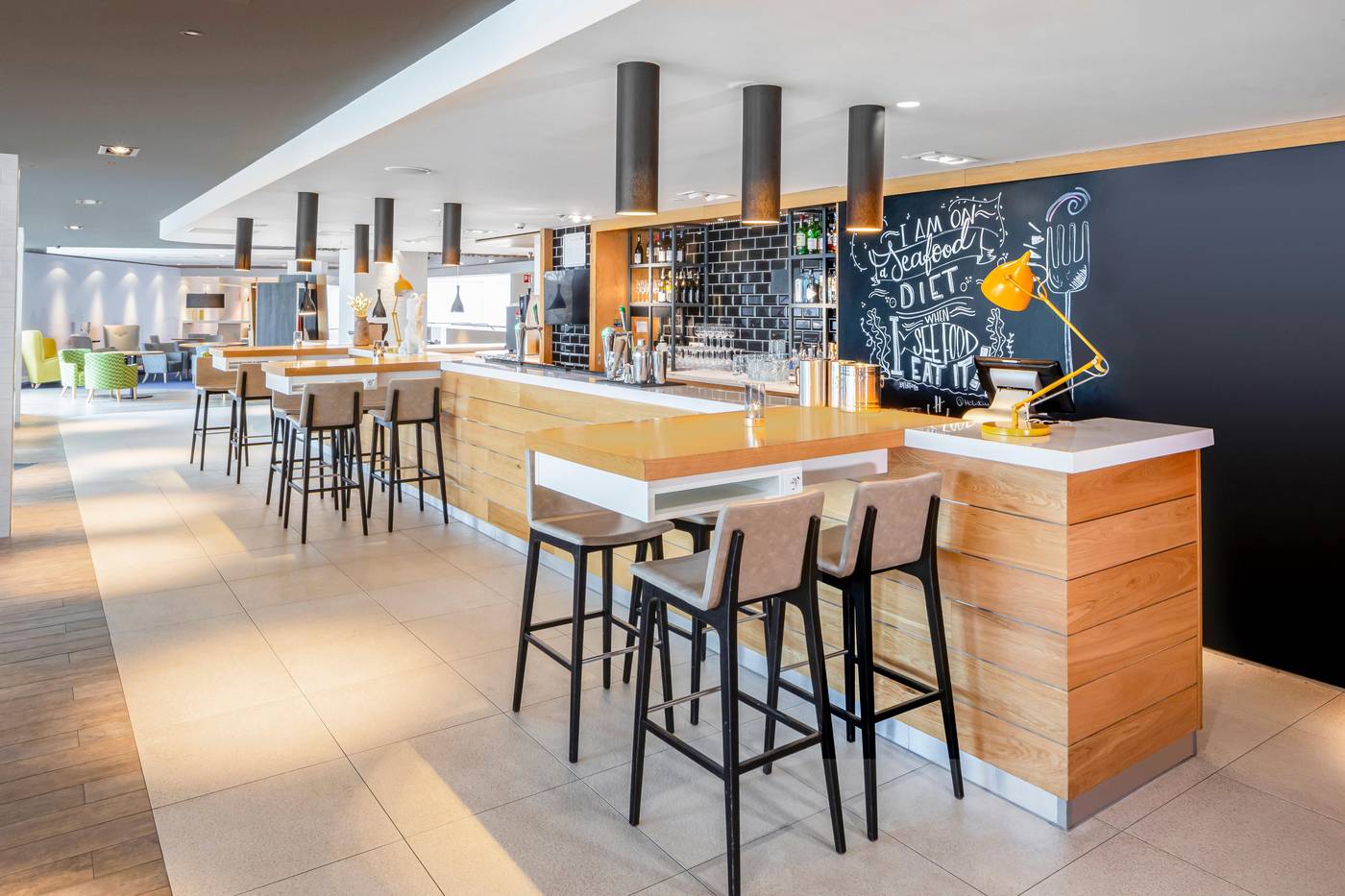 Holiday-Inn-Express-Amsterdam-Arena-Towers-Restaurant-16