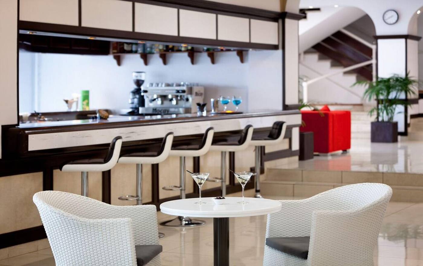 Dragos-del-Sur-Bar-19