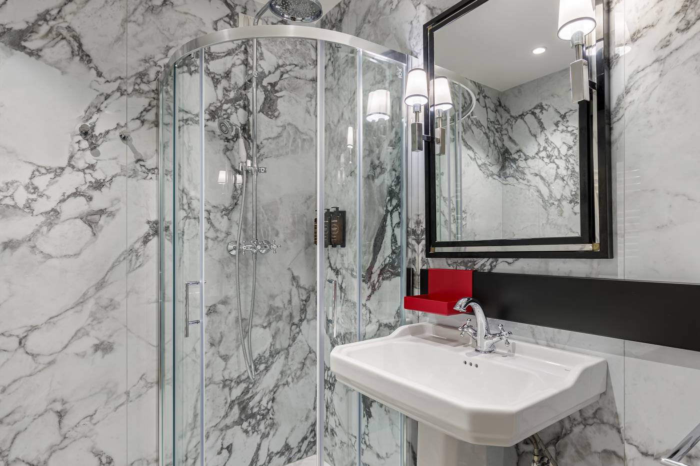 Room-Mate-Luca-Room-39