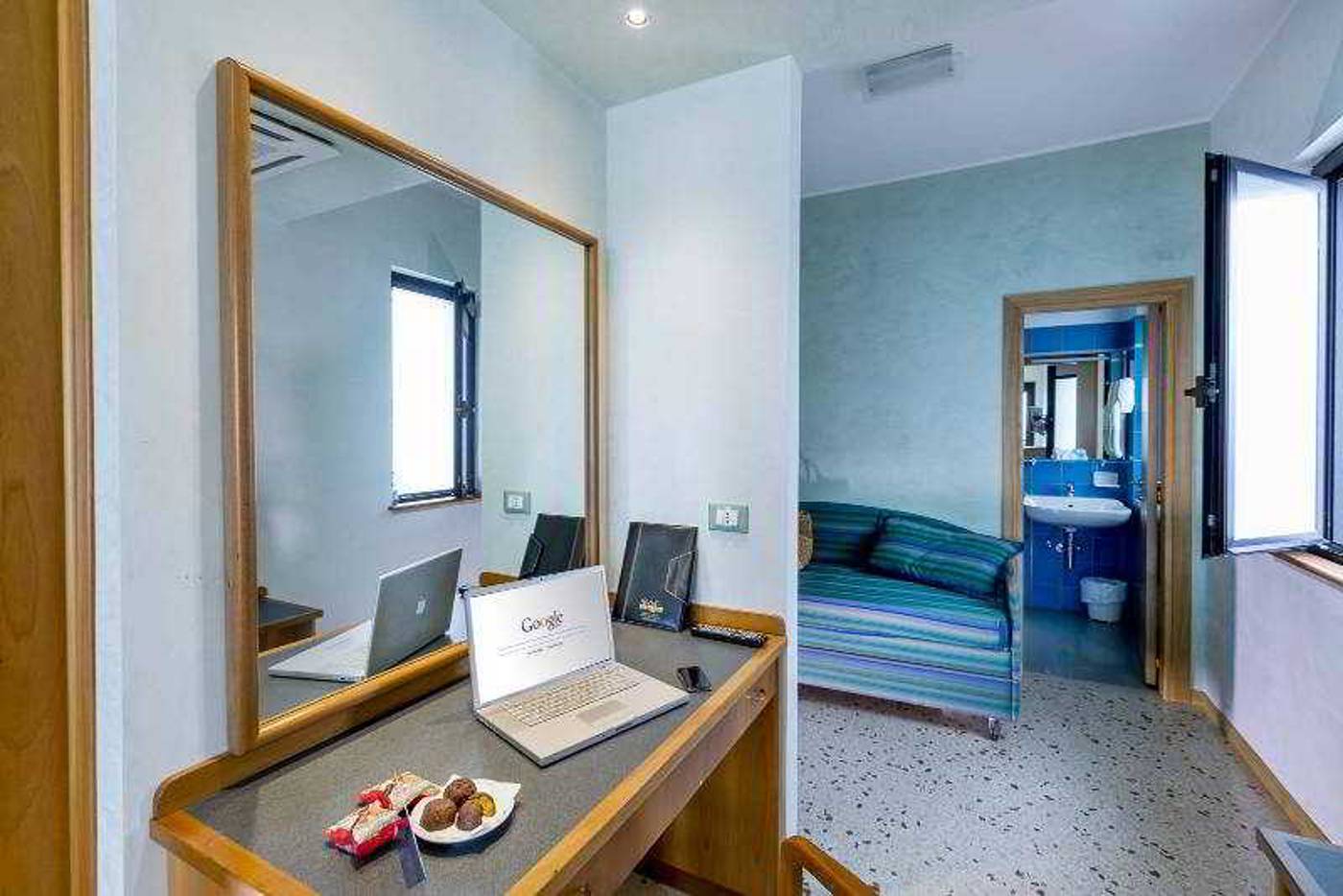 Hotel Maja-Italy-PESCARA-Room-8