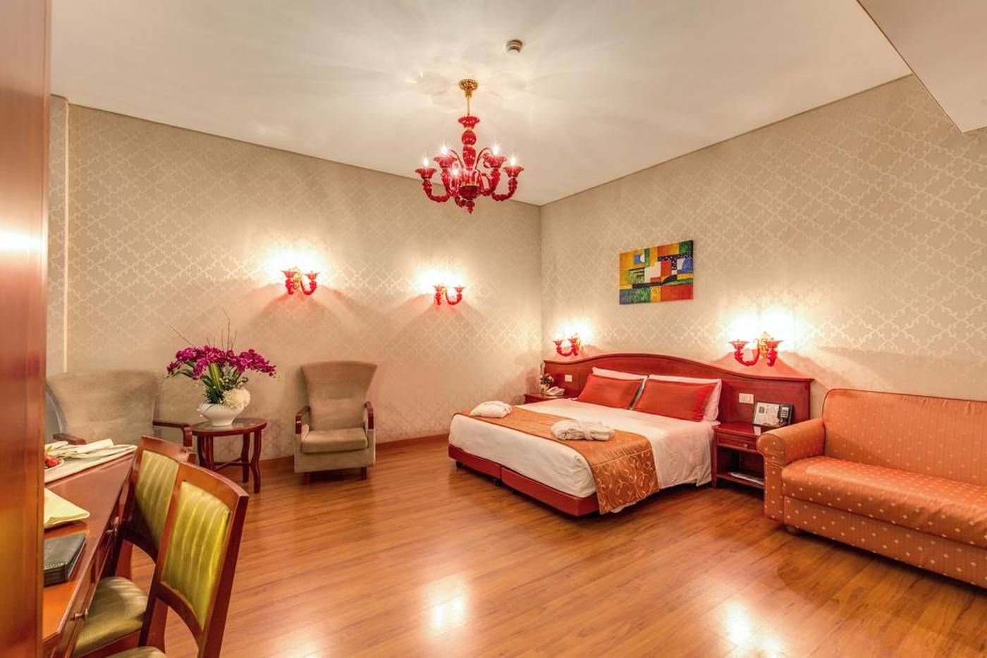 Augusta-Lucilla-Palace-Room-2