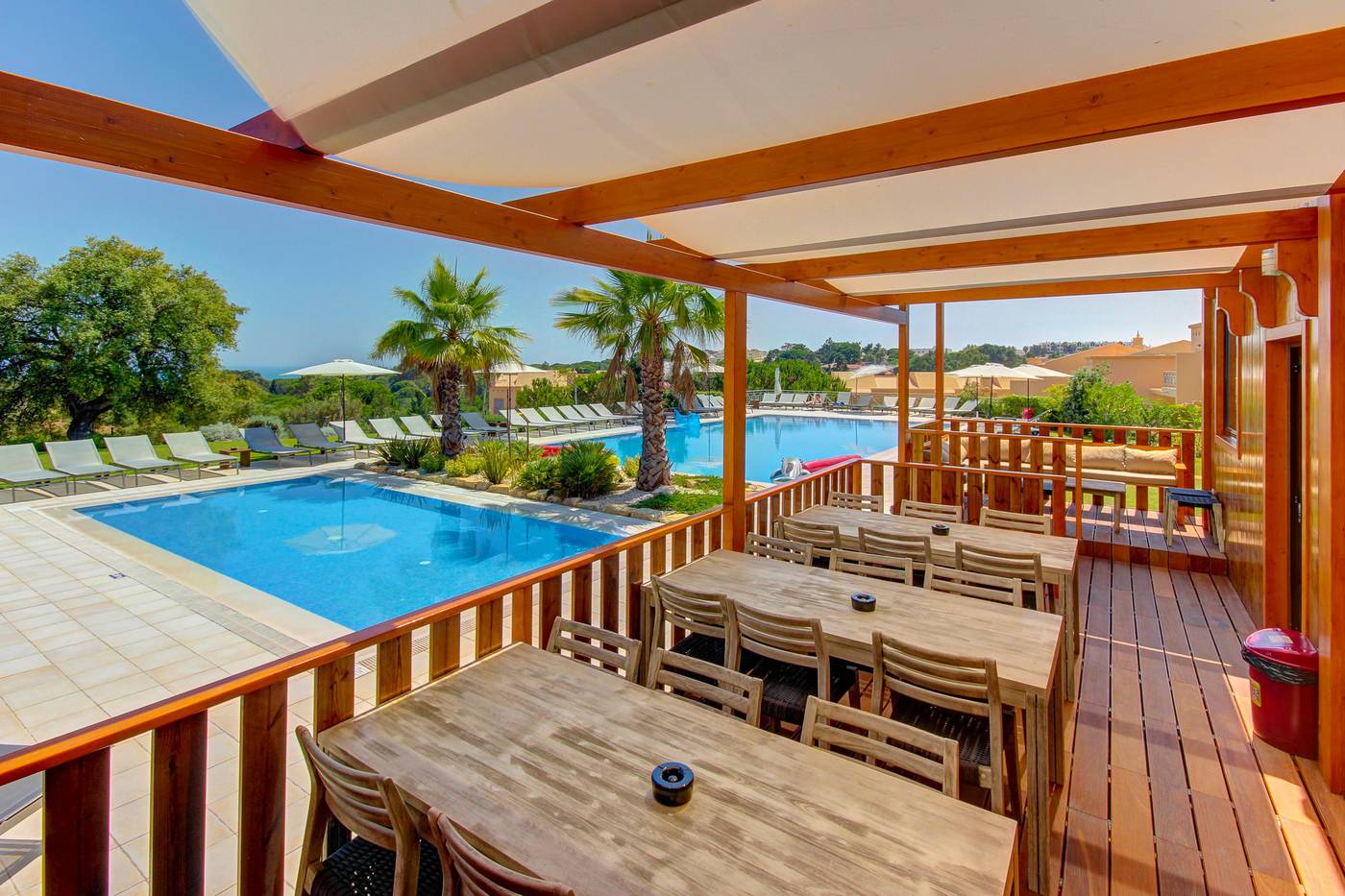 Pinheiros-da-Balaia-Terrace-8