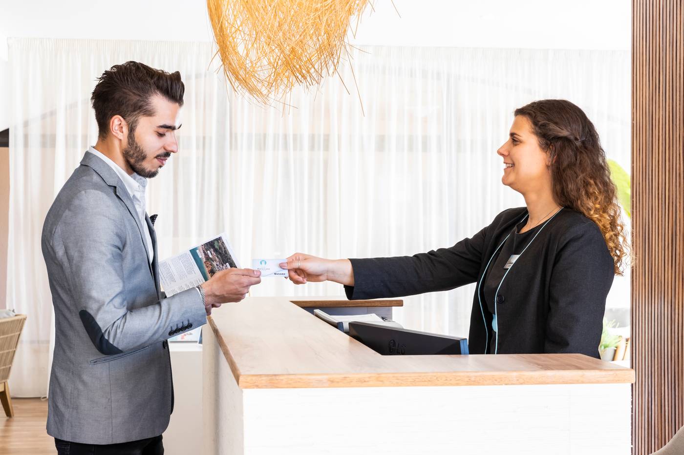 Clube-Maria-Luisa-Lobby-40