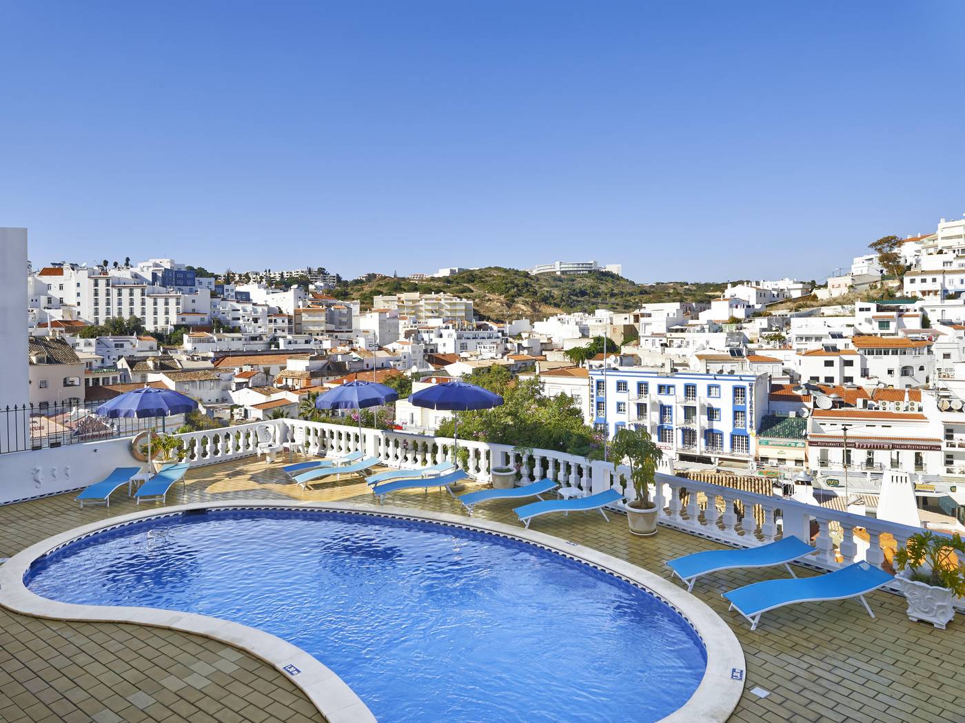 Cheerfulway-Bertolina-Mansion-Pool-2