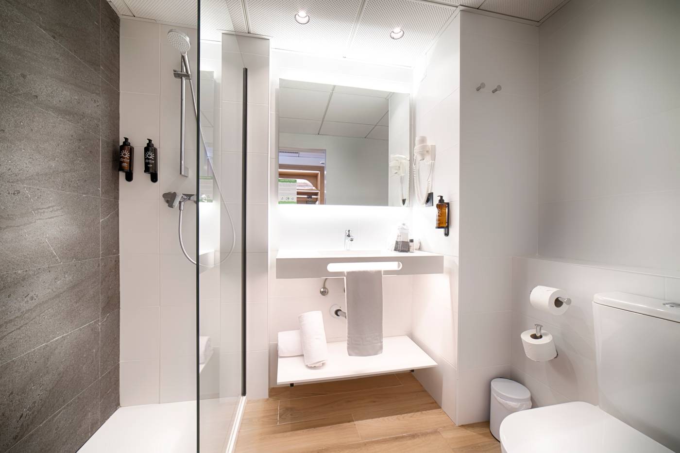 Belvedere-Hotel-Room-19