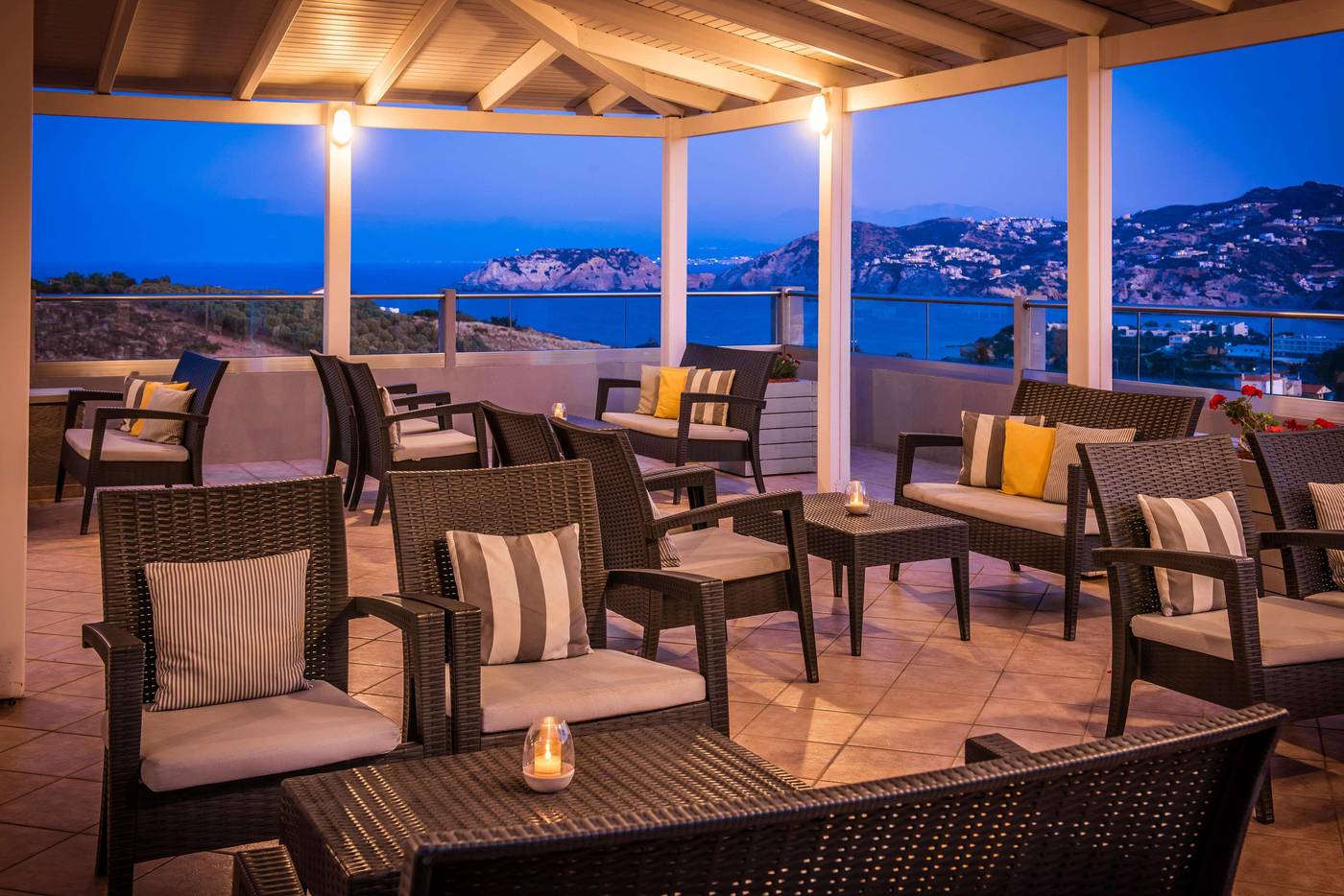 Blue-Bay-Resort-Bar-15
