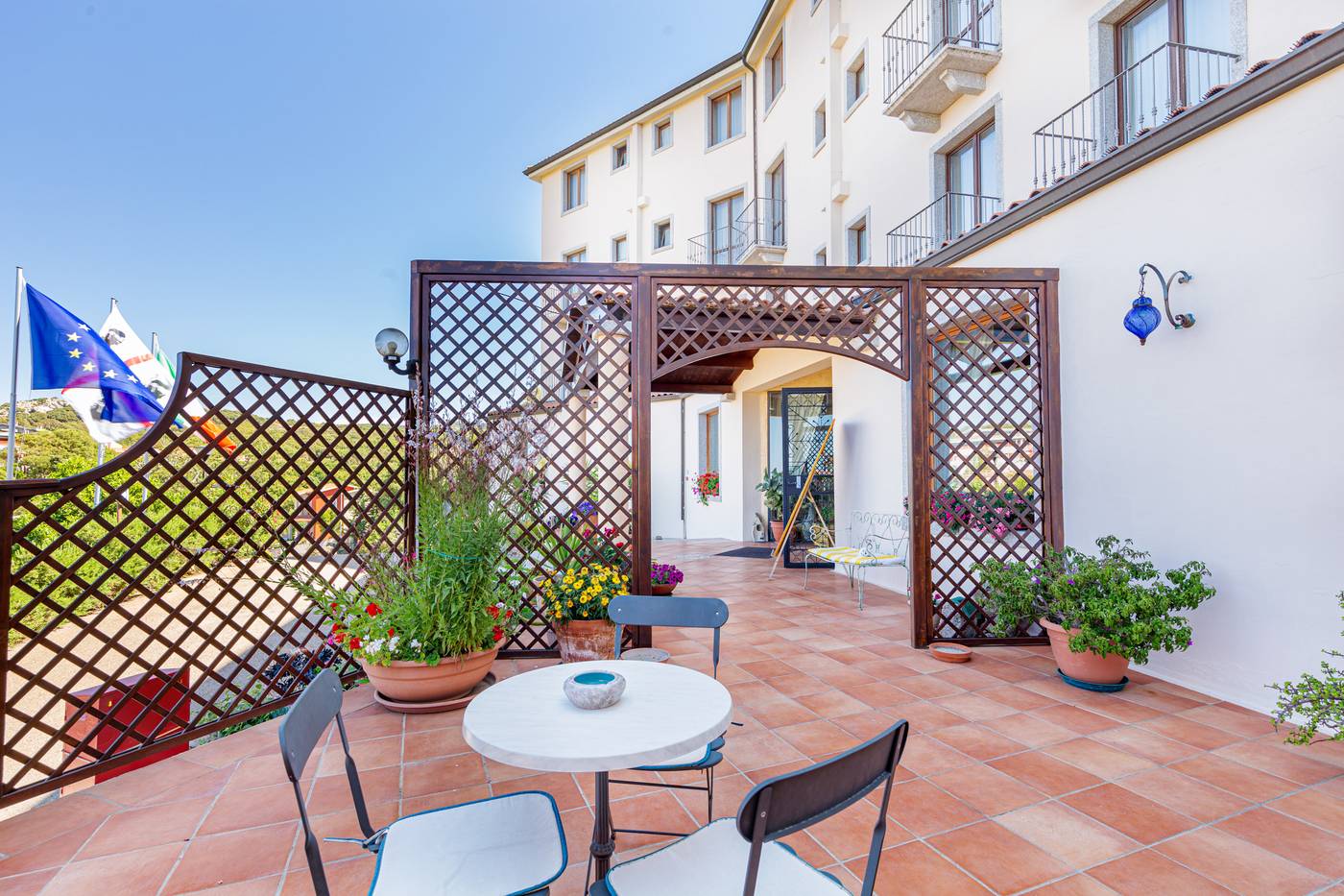 Hotel-San-Trano-Terrace-12