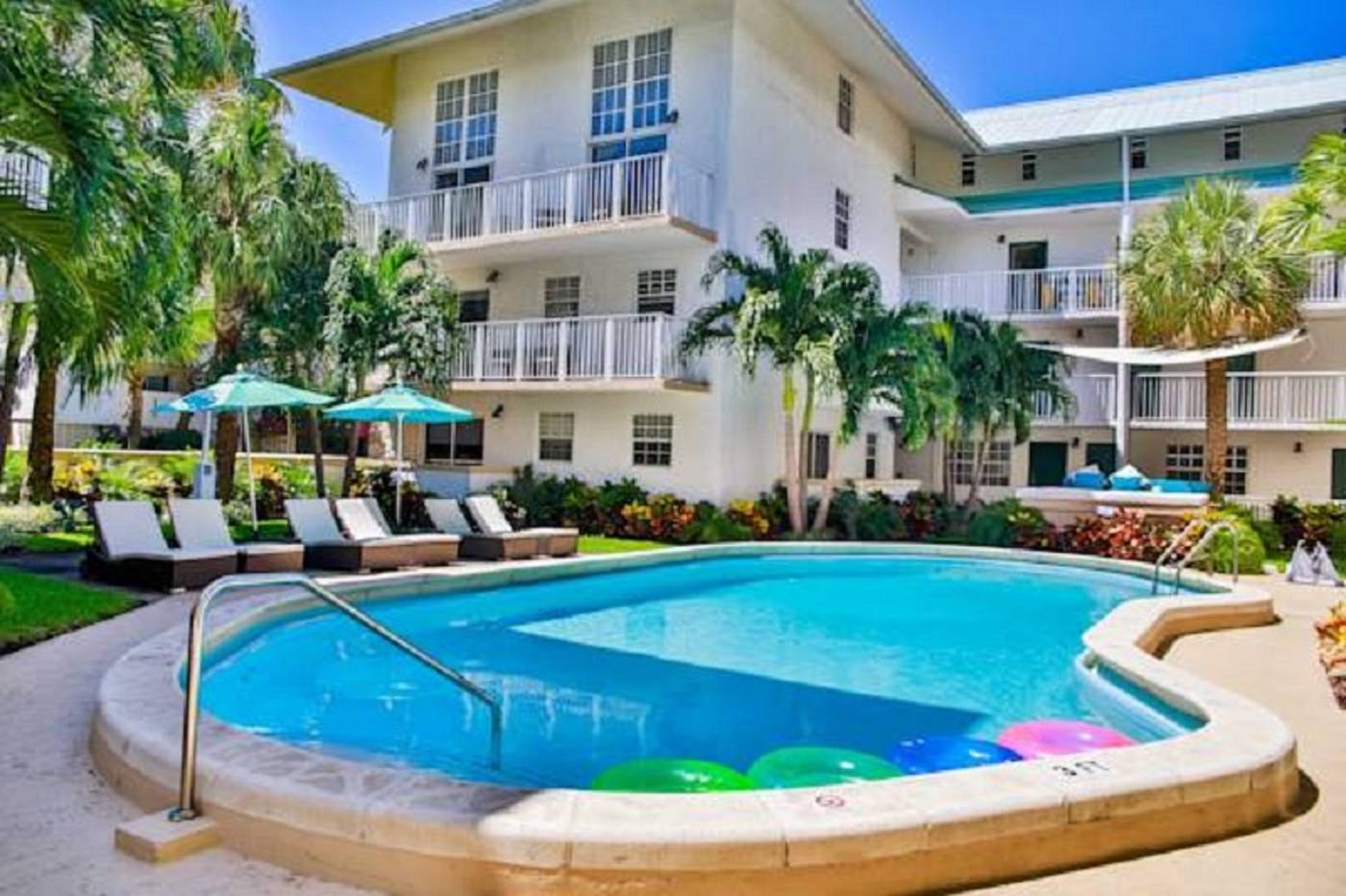 Coral Reef Suites Key Biscayne Mia - United States - KEY BISCAYNE - Pool - 8