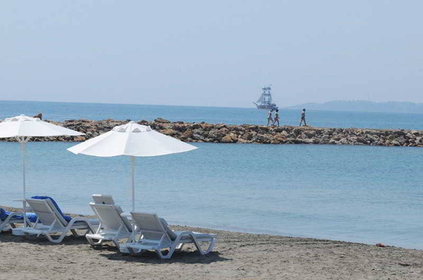 Gold-Island-Hotel-Beach-52