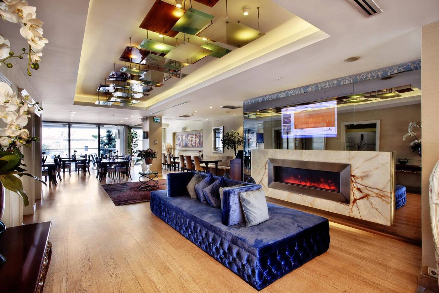 CVK-Taksim-Hotel-Istanbul-Lobby-20