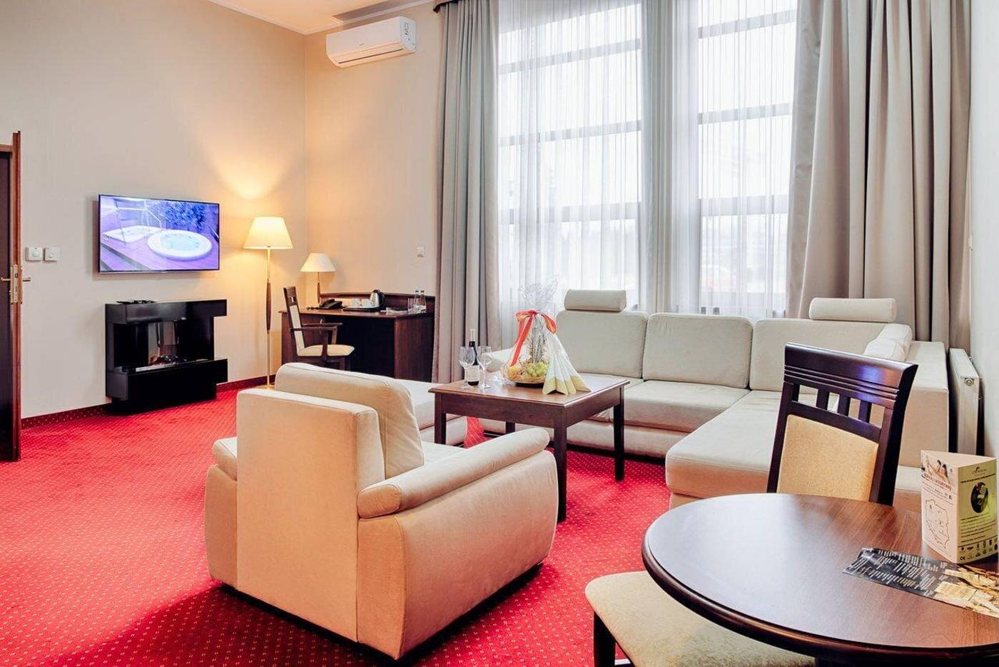 Grand Royal Hotel-Poland-POZNAN-Room-6