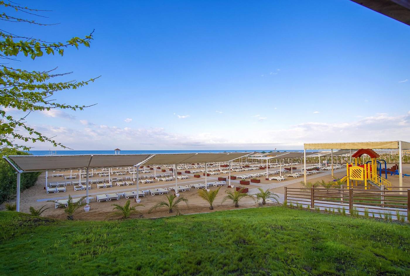 Side-Premium-Beach-88