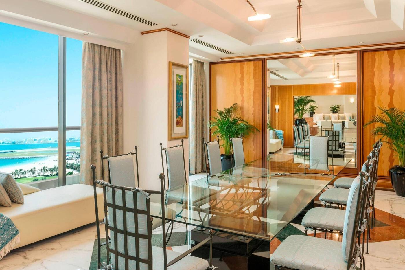 Le-Royal-Meridien-Beach-Resort-and-Spa-Room-34