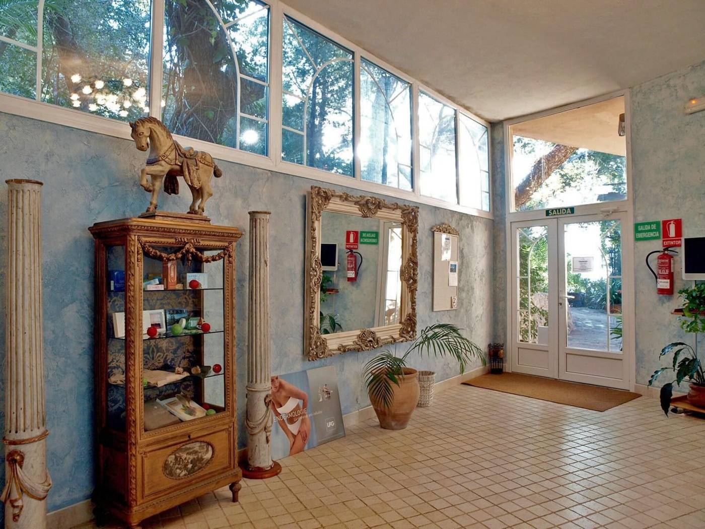 Termas-Marinas-el-Palasiet-Lobby-30