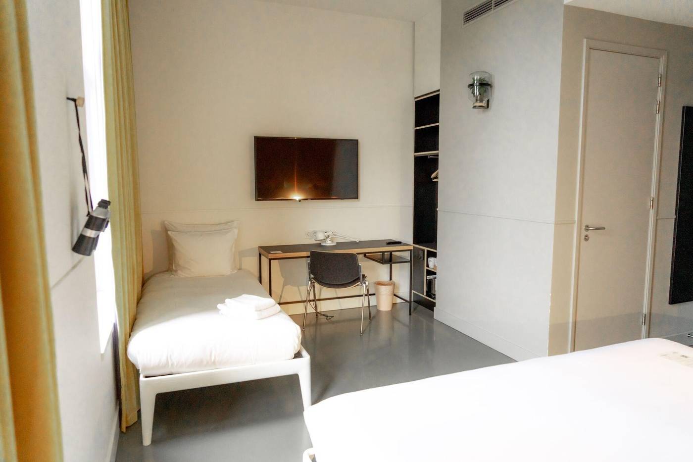 Conscious-Hotel-Westerpark-Room-40