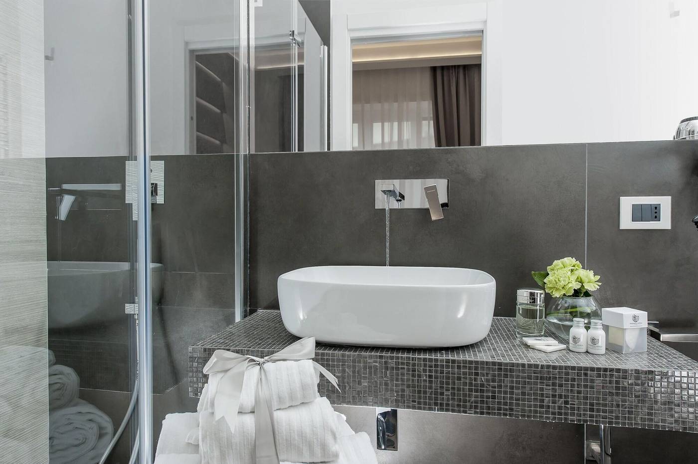 Vatican-Style-Room-27