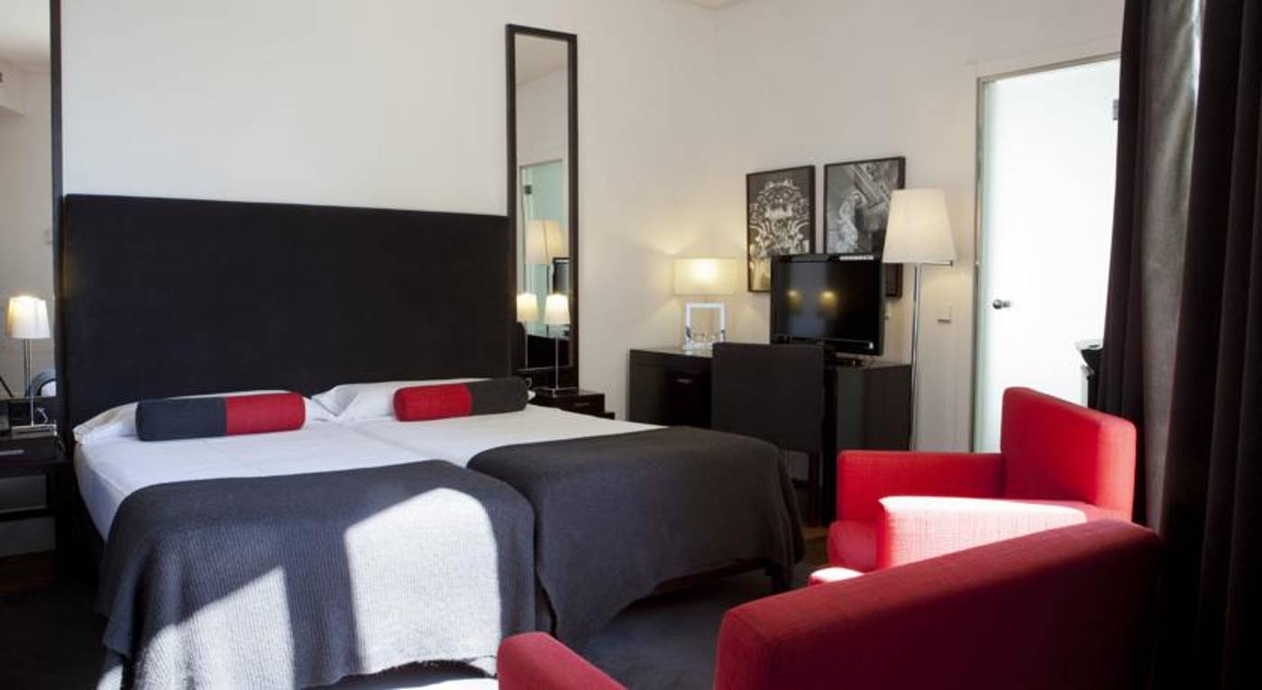 Quatro-Puerta-del-Sol-Room-18