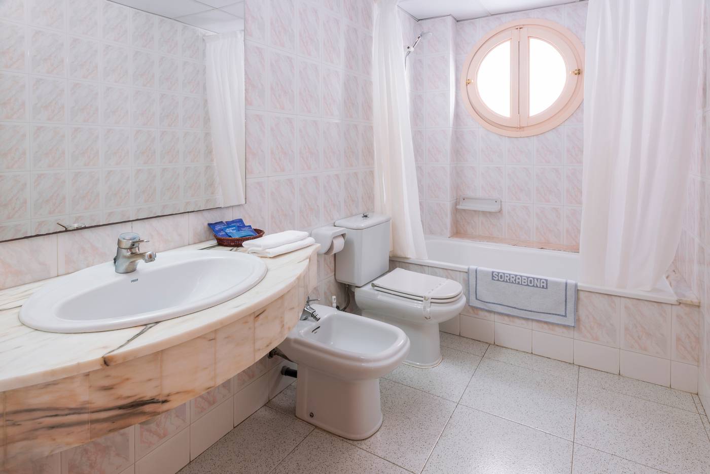 Sorrabona-Room-21