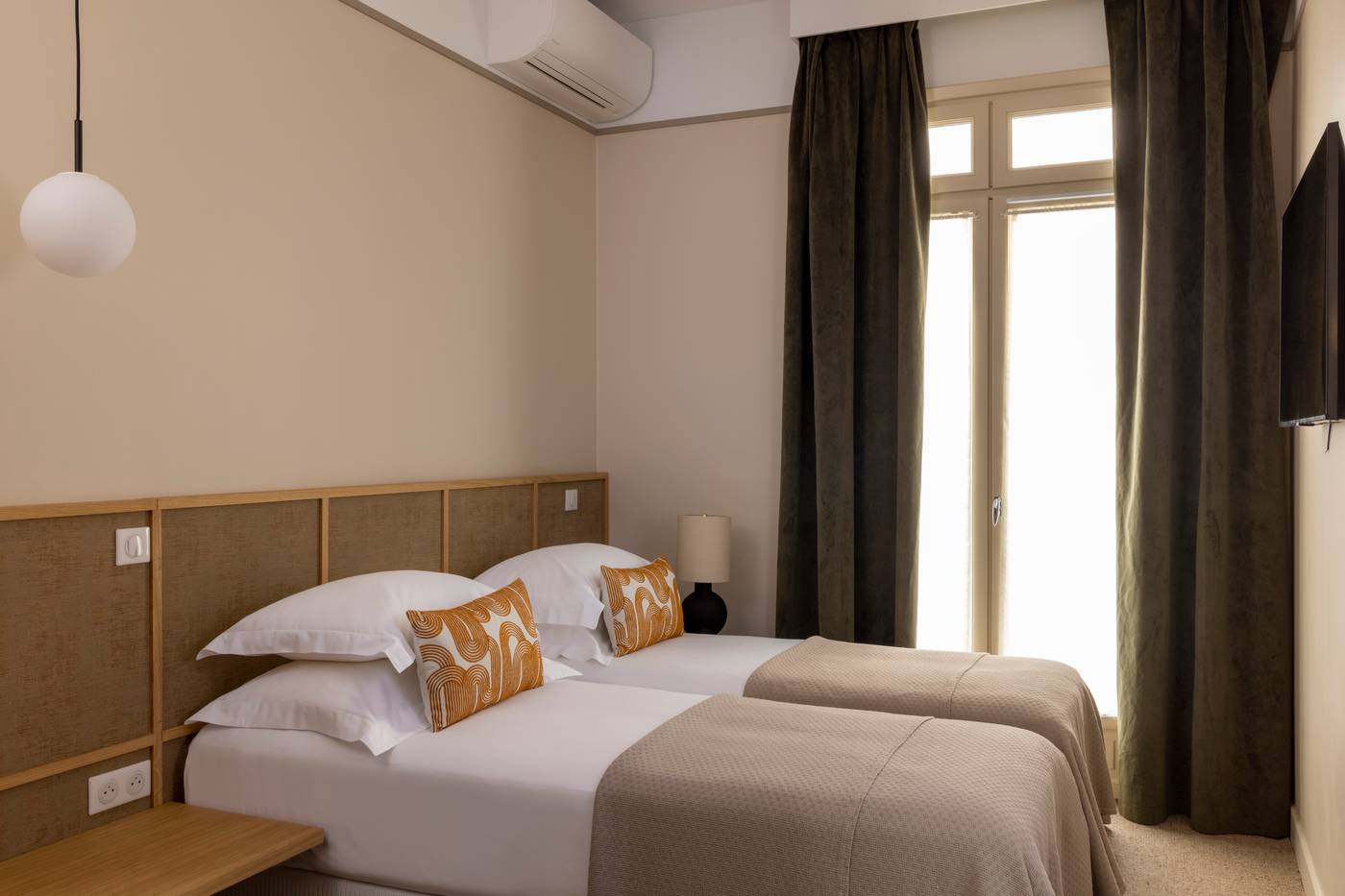 Hotel Joe M-France-PARIS-Room-8