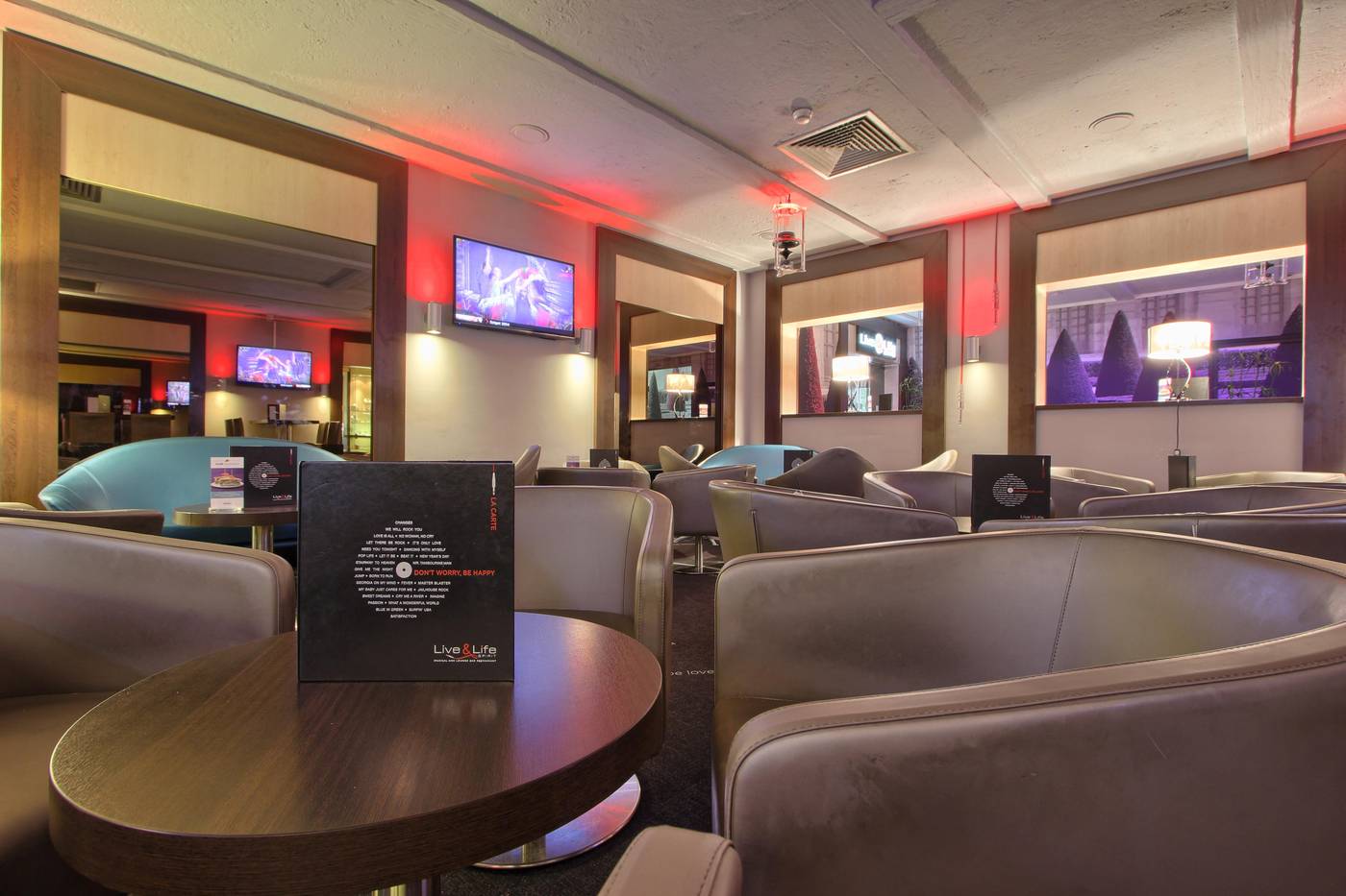 Mercure-Paris-Velizy-Bar-12