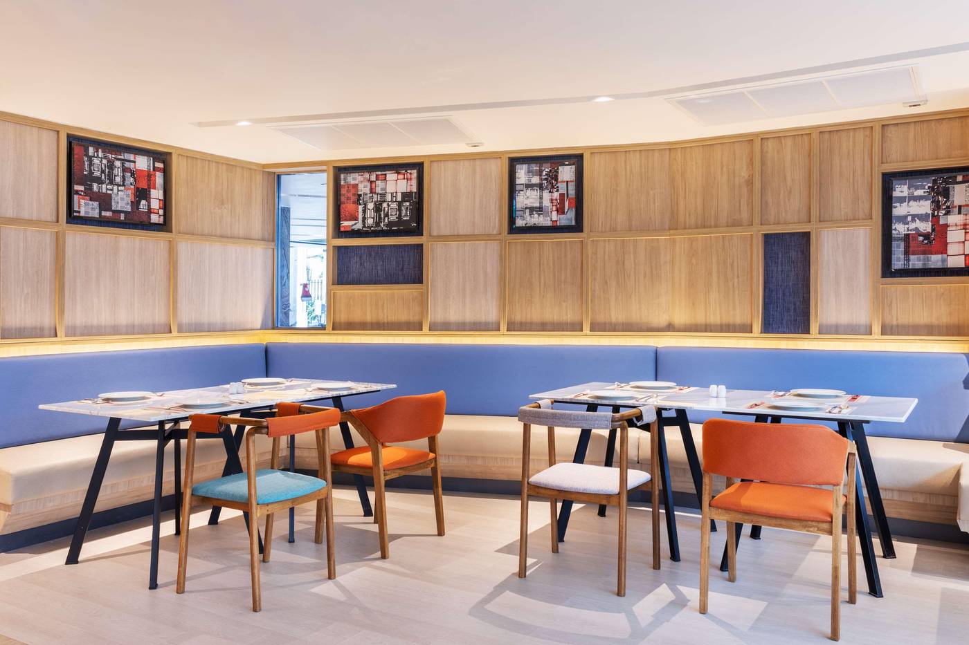 Best-Western-Click-Sathorn-11-Bangkok-Restaurant-14