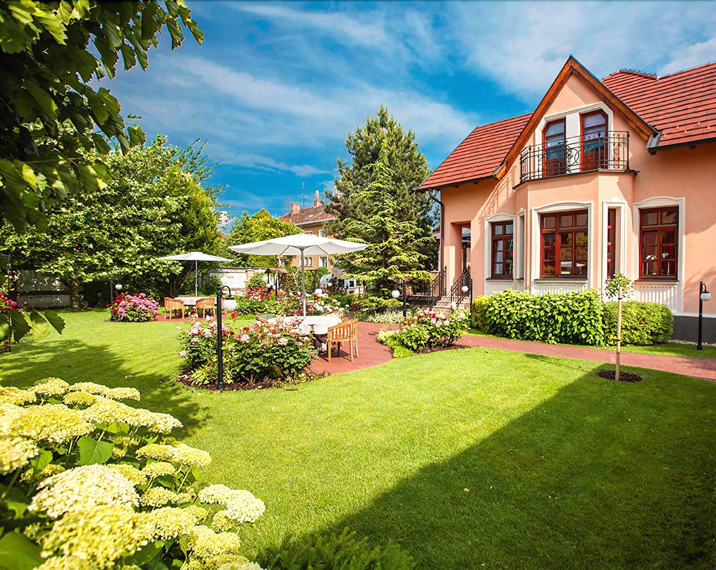 Villa Rosa Restaurant & Pension-Slovakia-DUNAJSKA STREDA-General view-4