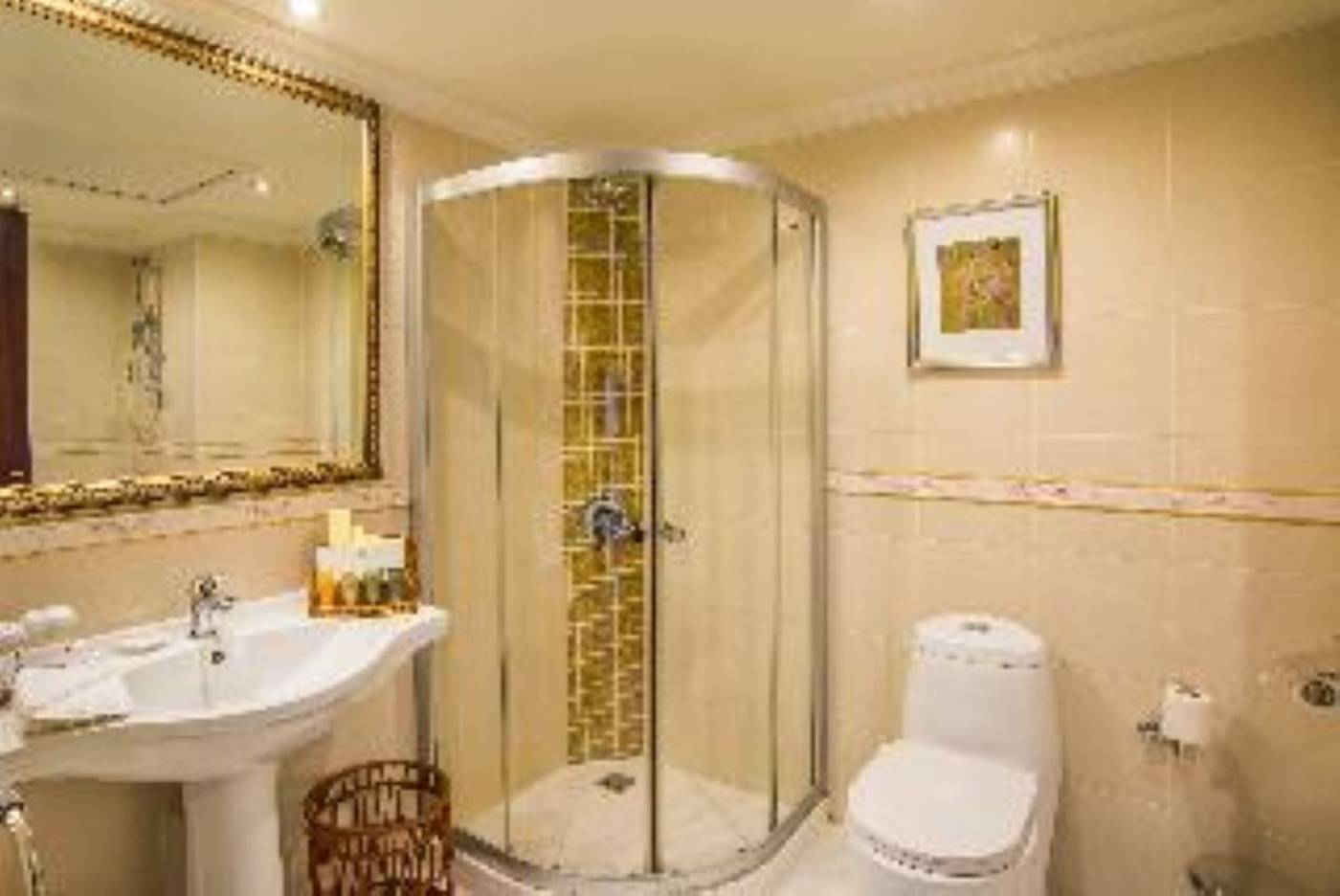 Excelsior-Grand-Hotel-Room-54