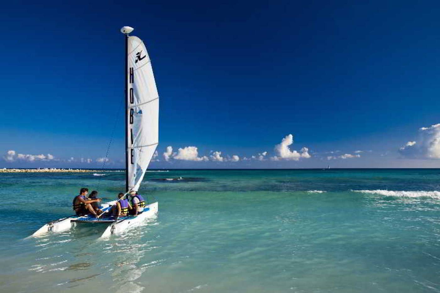 Catalonia-Riviera-Maya-All-Inclusive-Sports-and-Entertainment-64