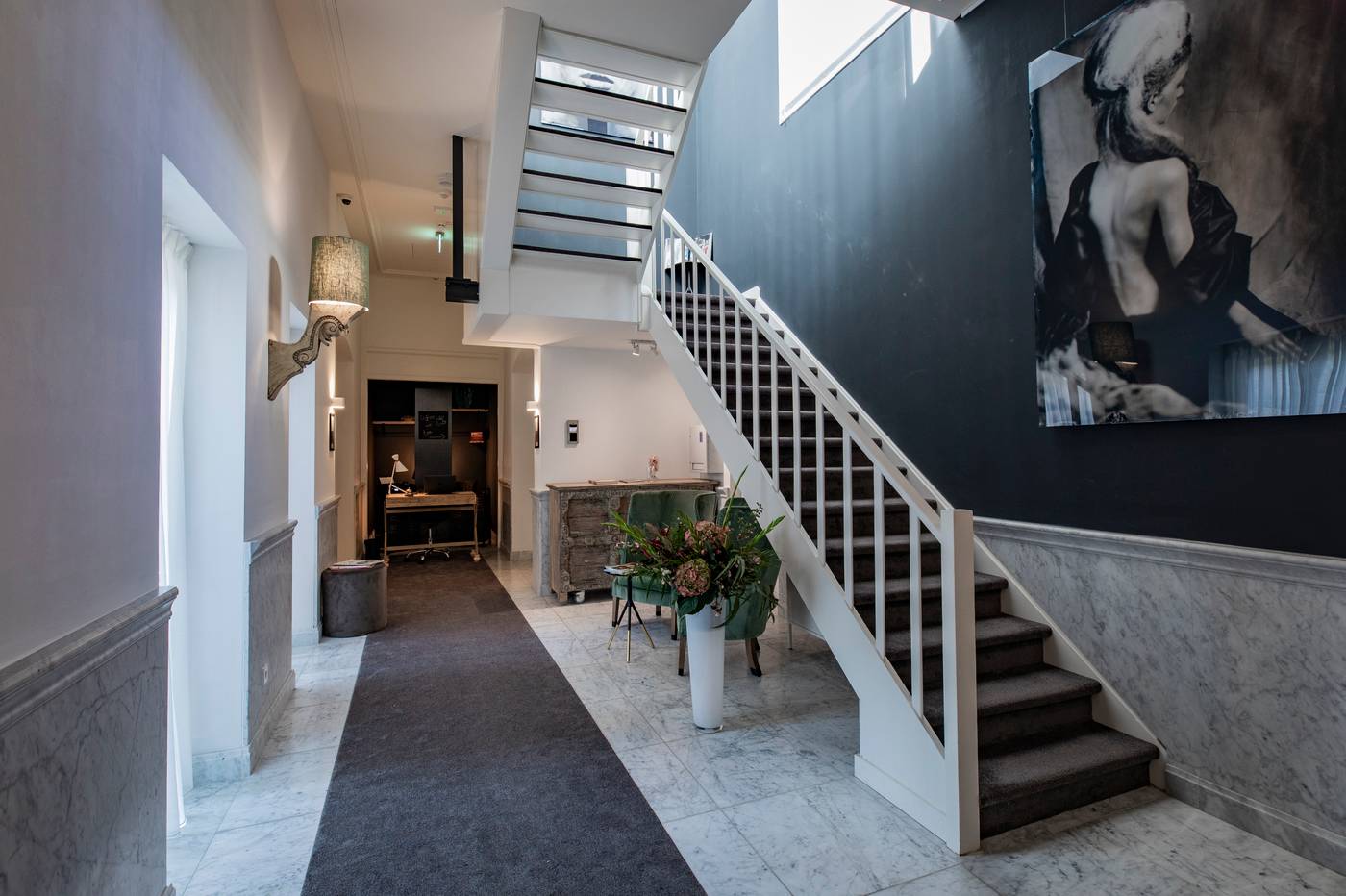 Stadsvilla Mout-Netherlands-Rotterdam-Schiedam-Lobby-3