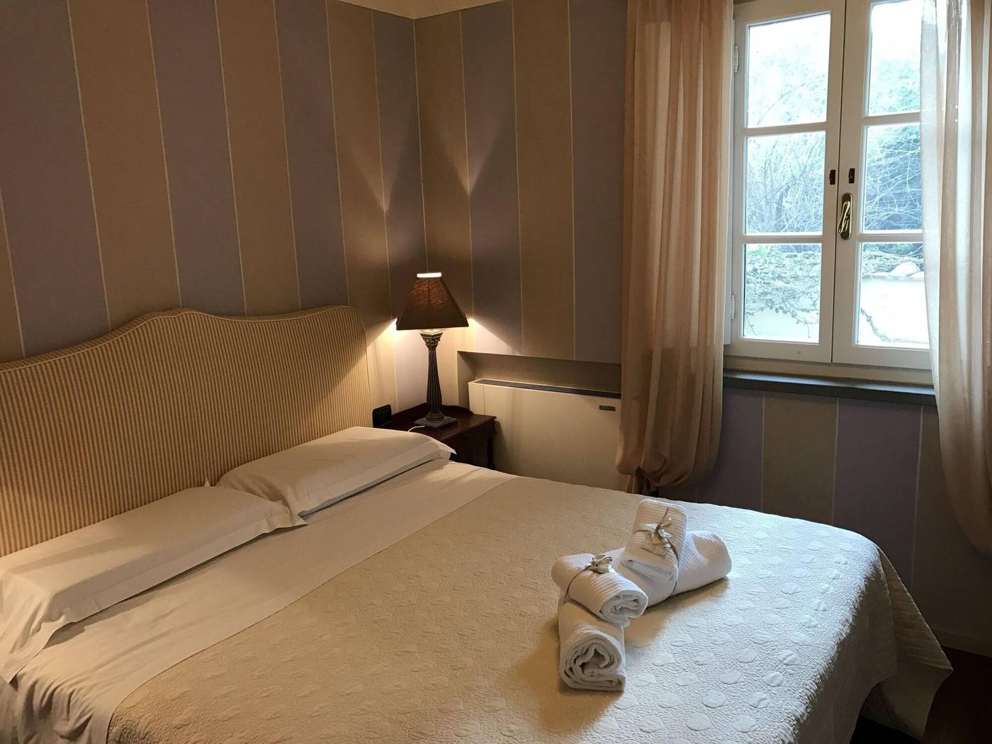 At-Home-Bed-And-Breakfast-Room-18