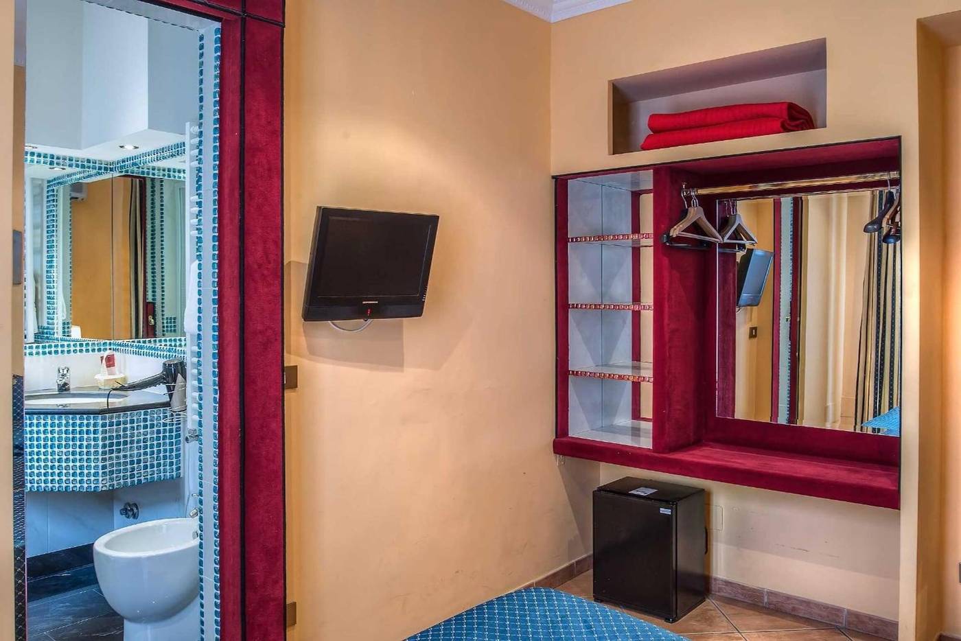 Hotel-Caracciolo-Room-35