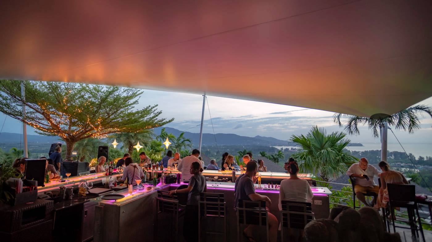 The-Pavilions-Phuket-Bar-24