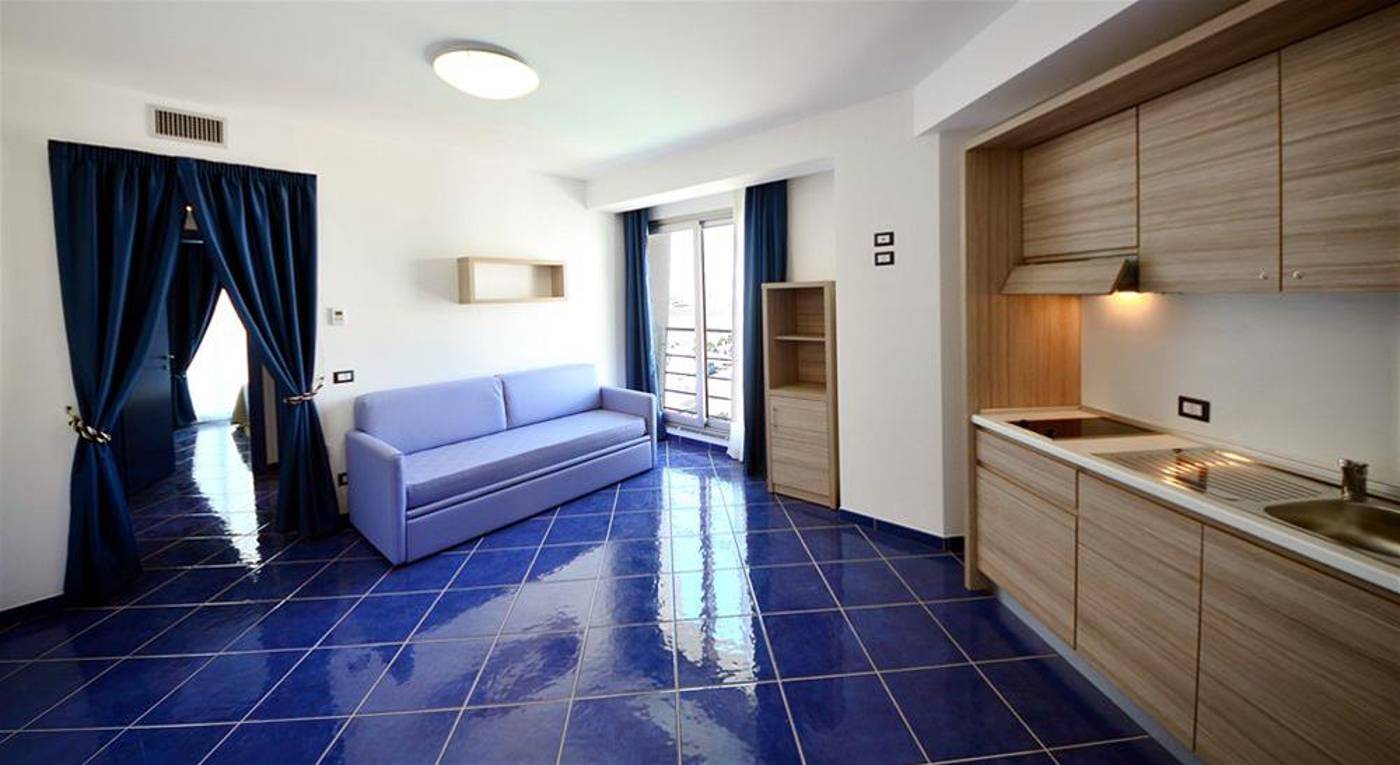 Astro-Suite-Hotel-Room-19