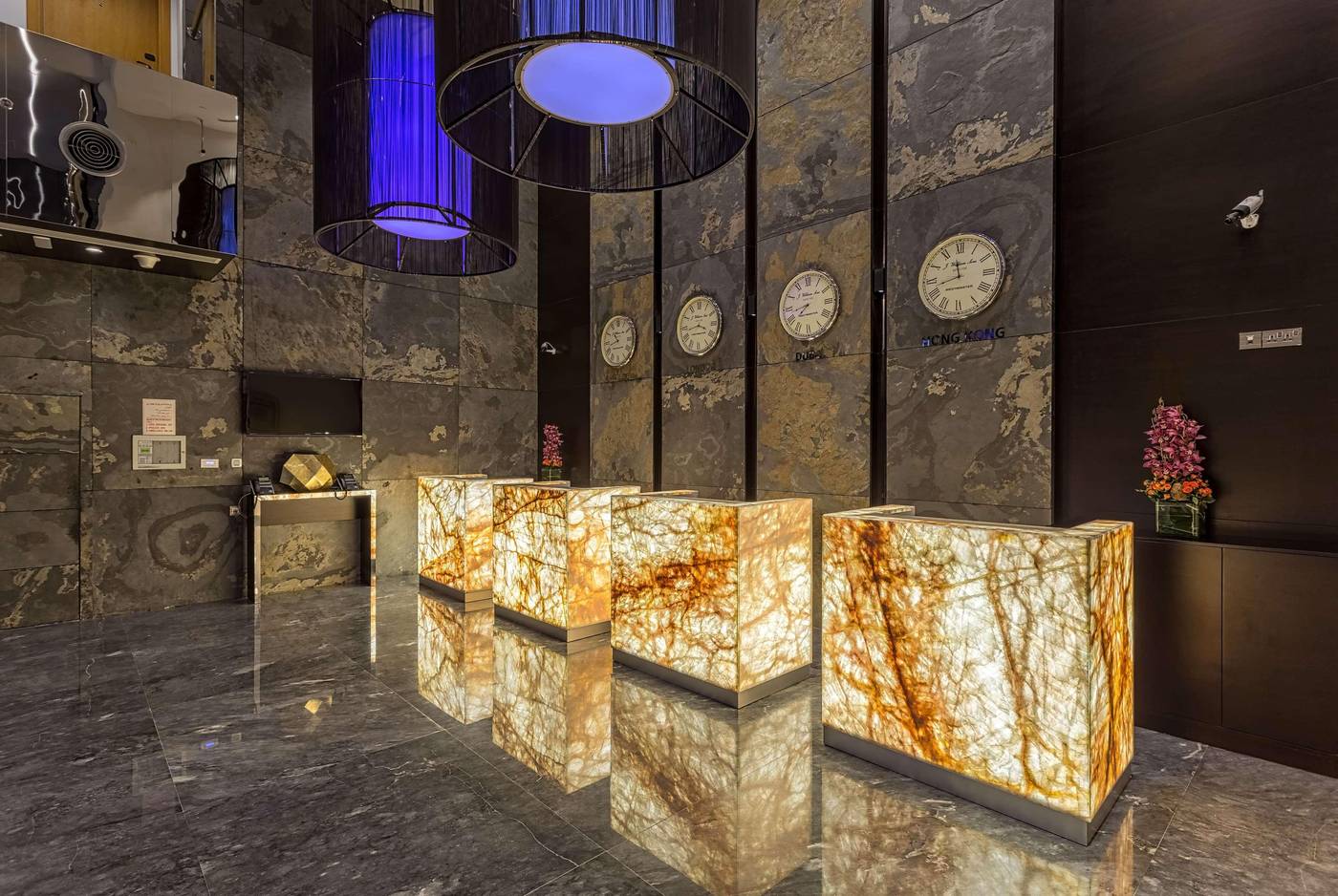 Wyndham-Dubai-Marina-Lobby-55