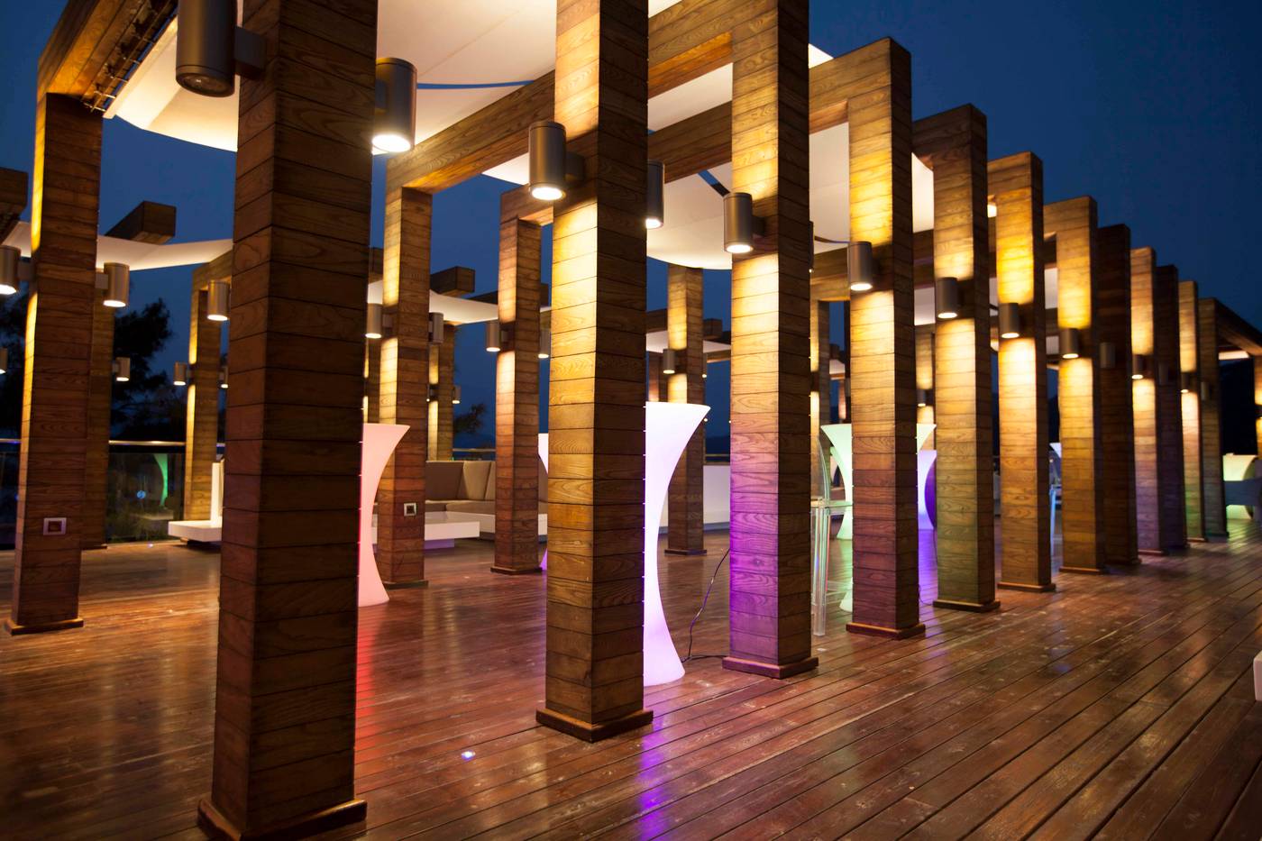 Orka-Lotus-Beach-Terrace-21