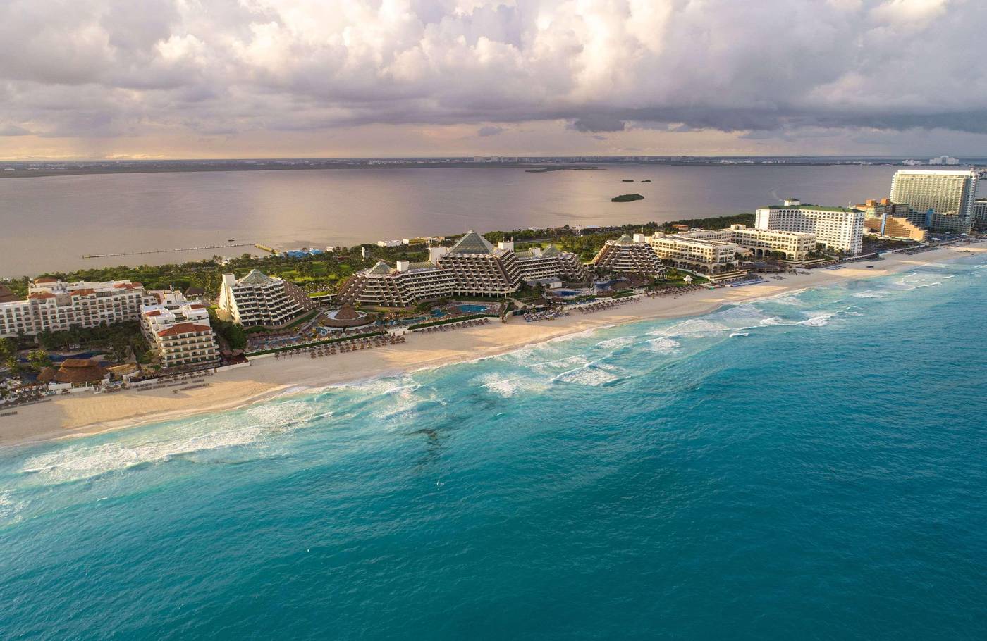 Paradisus-Cancun-All-Inclusive-Resort-Beach-99