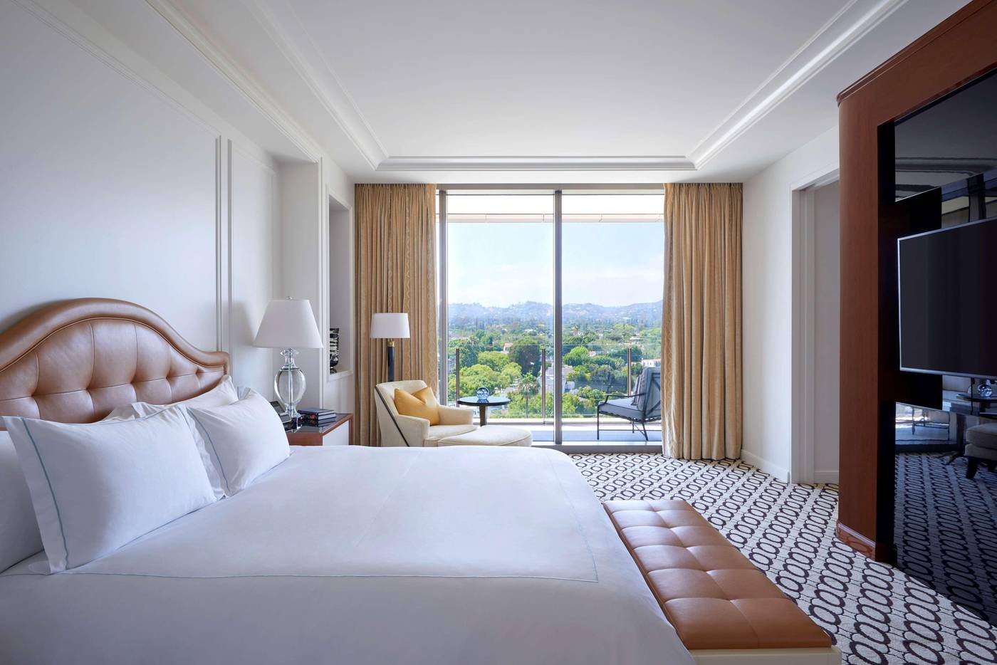 Waldorf-Astoria-Beverly-Hills--CA-Room-33