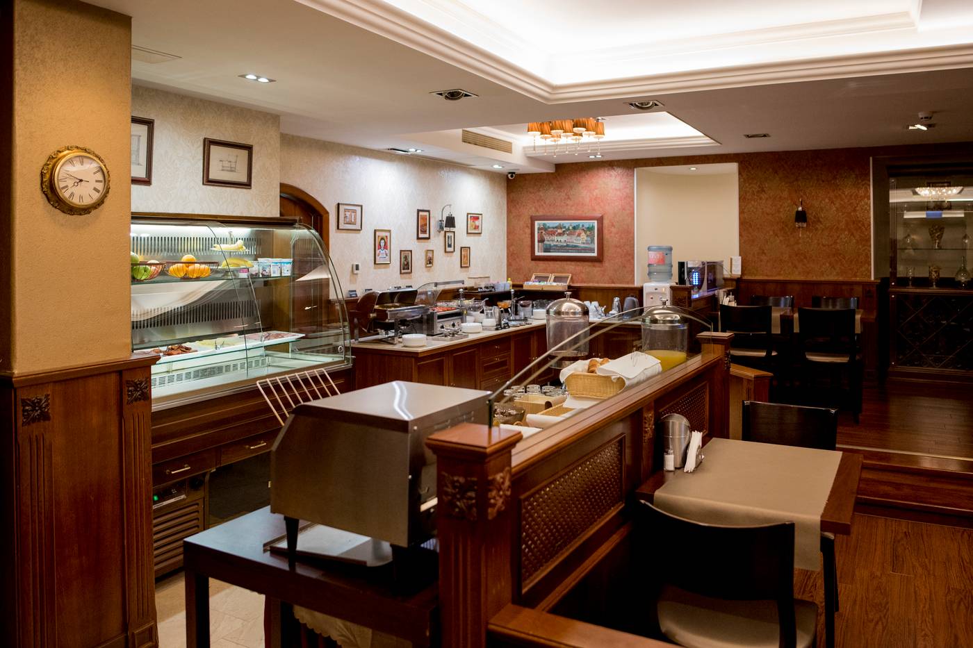 Gold-Hotel-Budapest-Restaurant-38