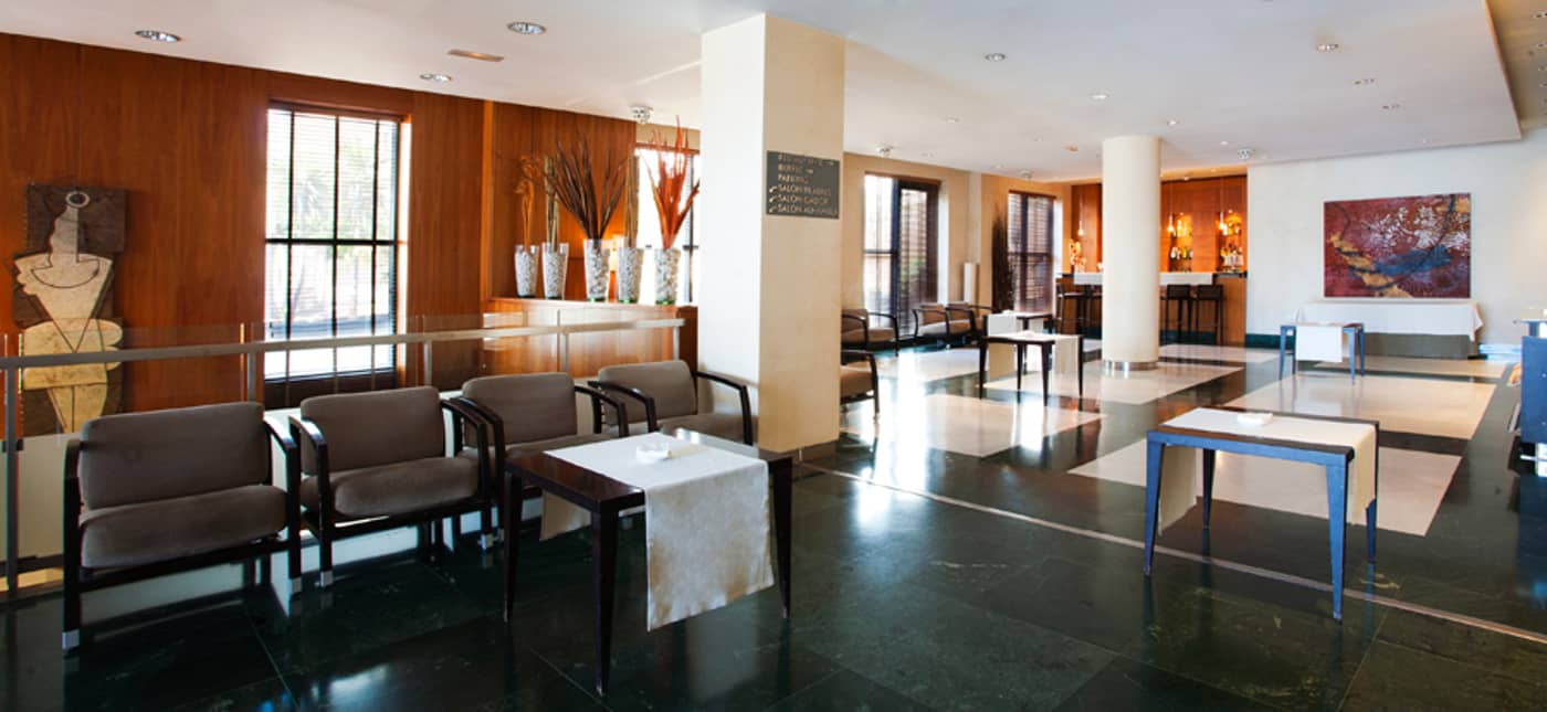 NH-Ciudad-de-Almeria-Bar-22