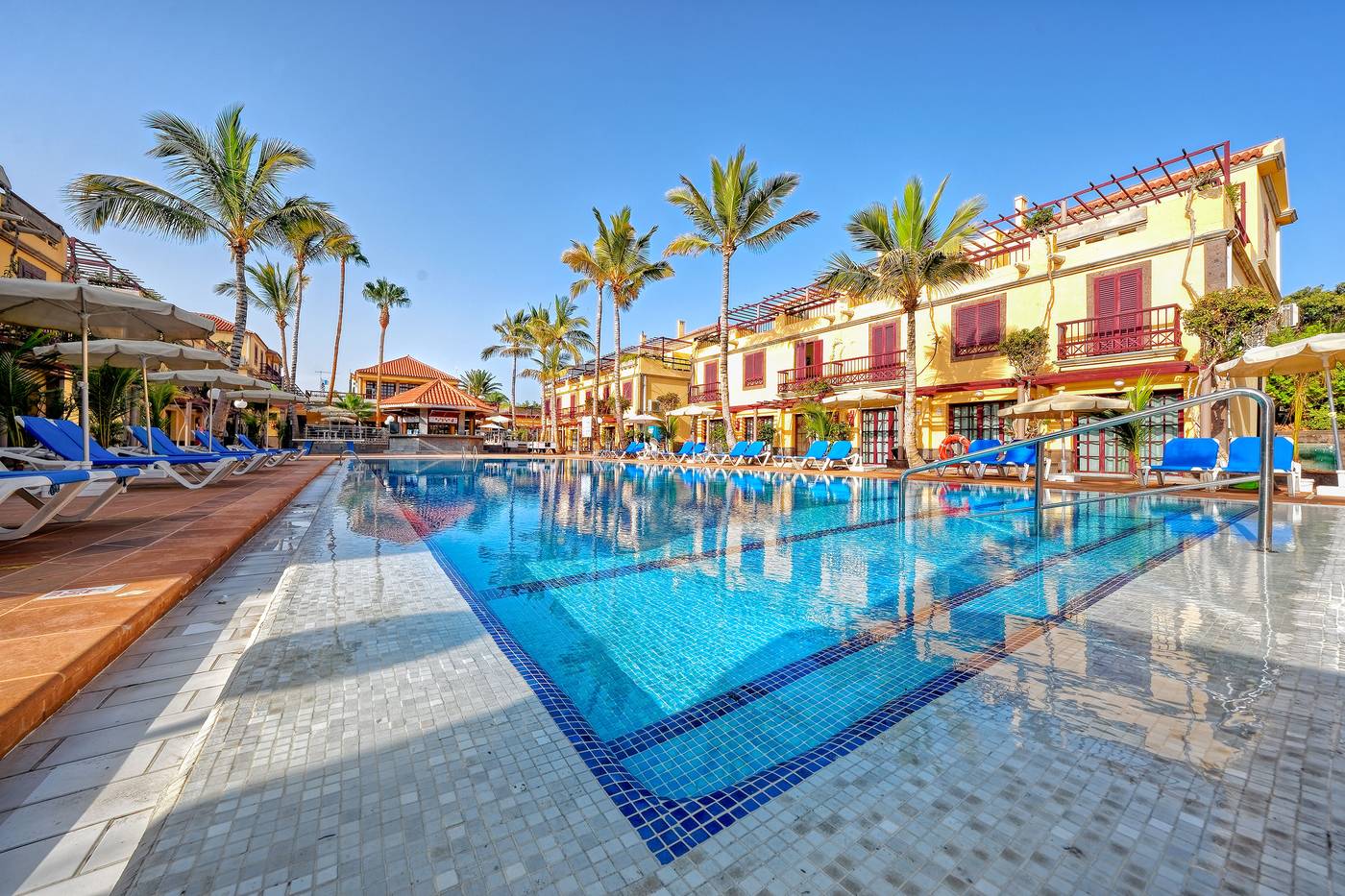Maspalomas-Oasis-Club-Pool-2