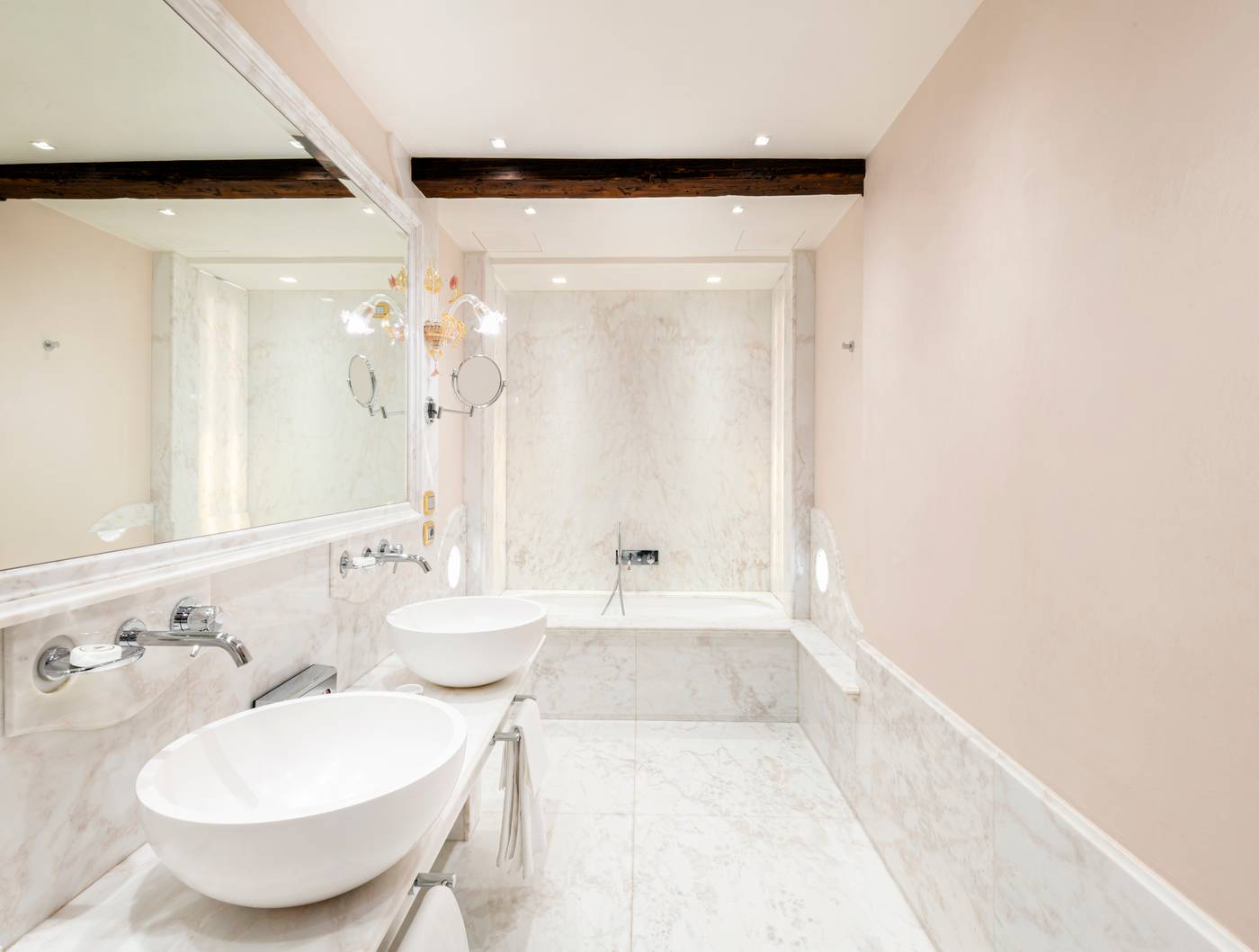 Monaco-and-Grand-Canal-Room-38