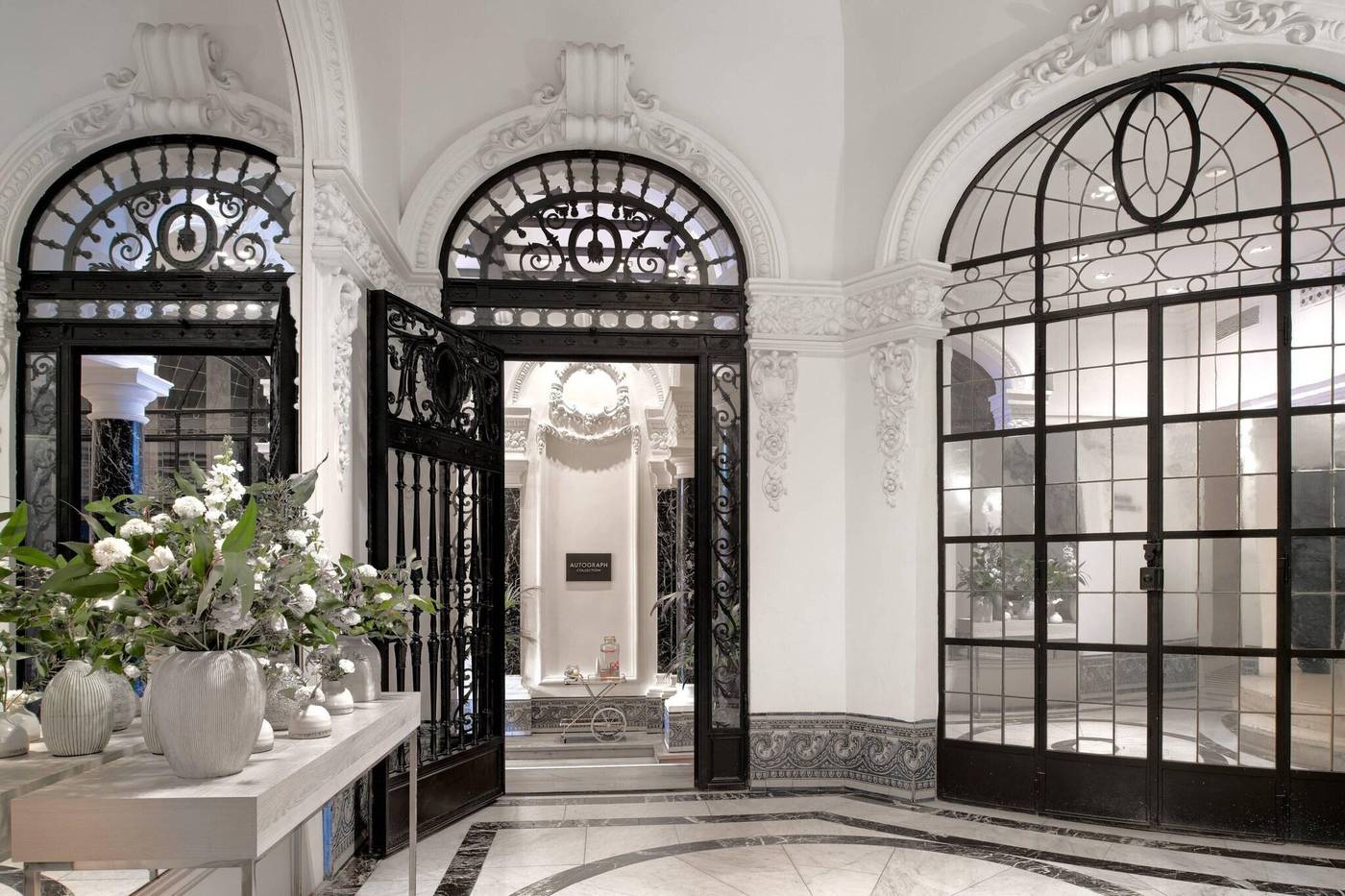 AC-Hotel-Palacio-del-Retiro-Autograph-Collection-General-view-15