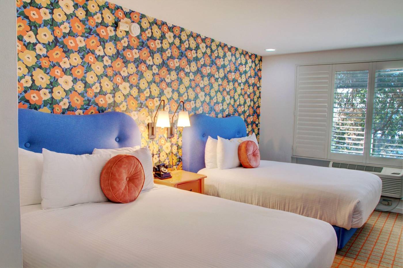 Best-Western-Plus-Hollywood-Hills-Room-26