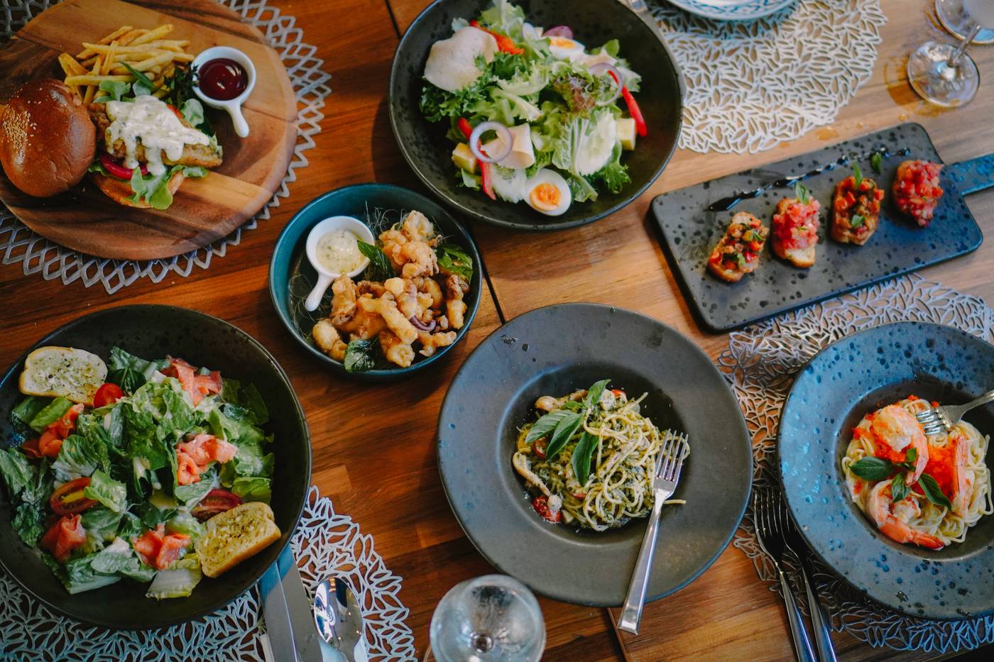 Andaman-Beach-Hotel-Phuket-Handwritten-Collection-Restaurant-55