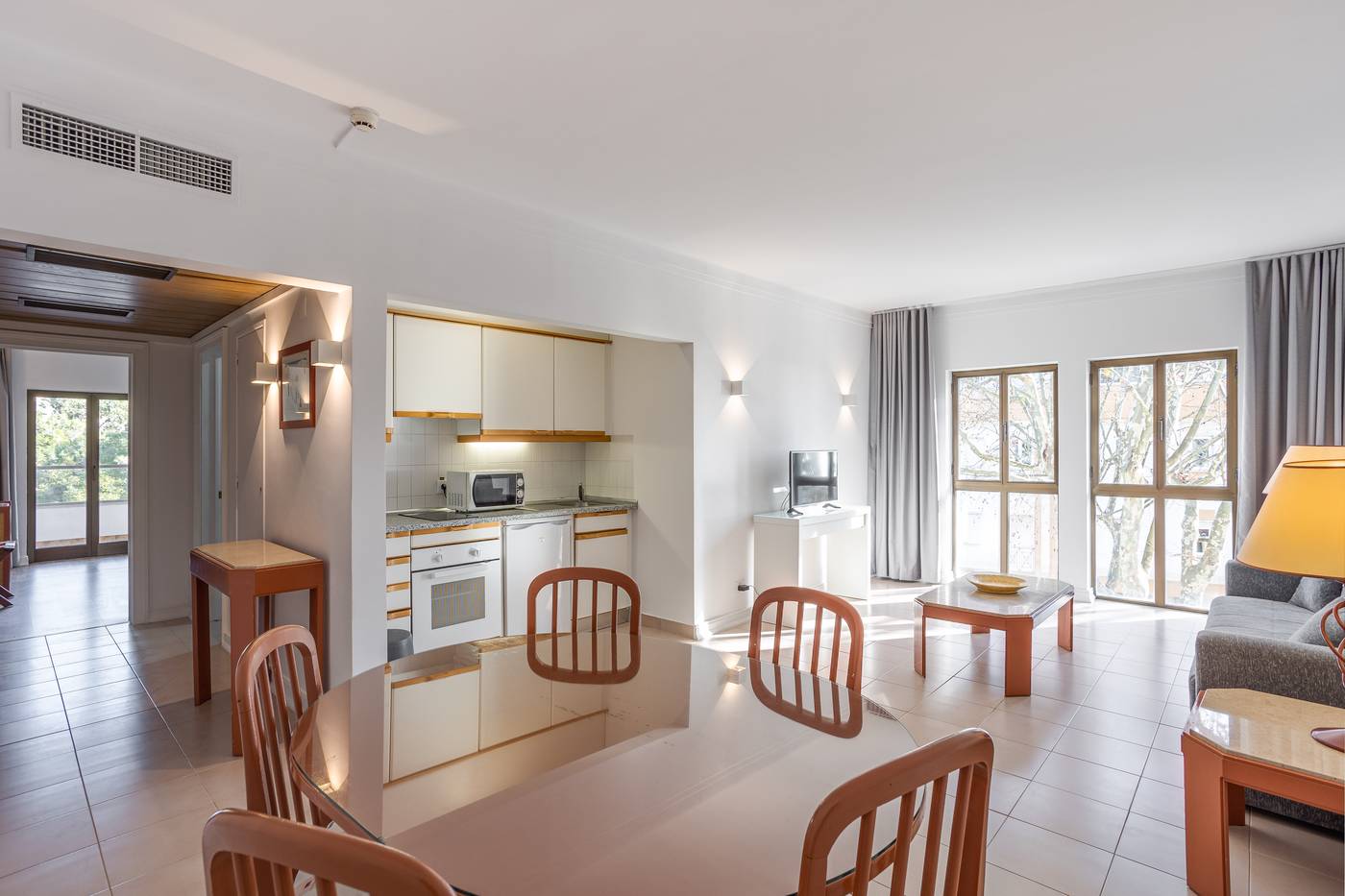 Clube-Do-Lago-Room-7