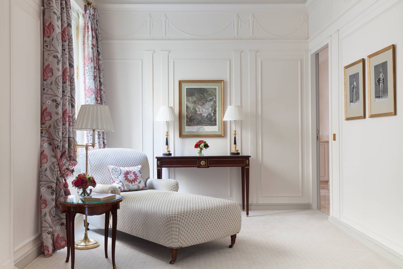 Le-Bristol-Paris-Room-30