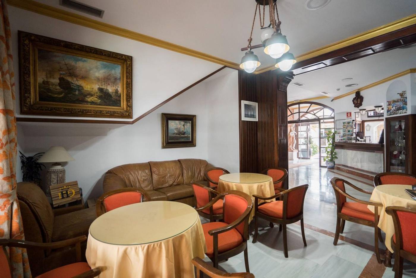 Hotel-Pozo-Del-Duque-Lobby-15