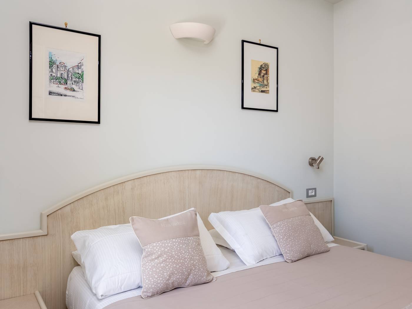 Comfort-Hotel-Gardenia-Sorrento-Coast-Room-46