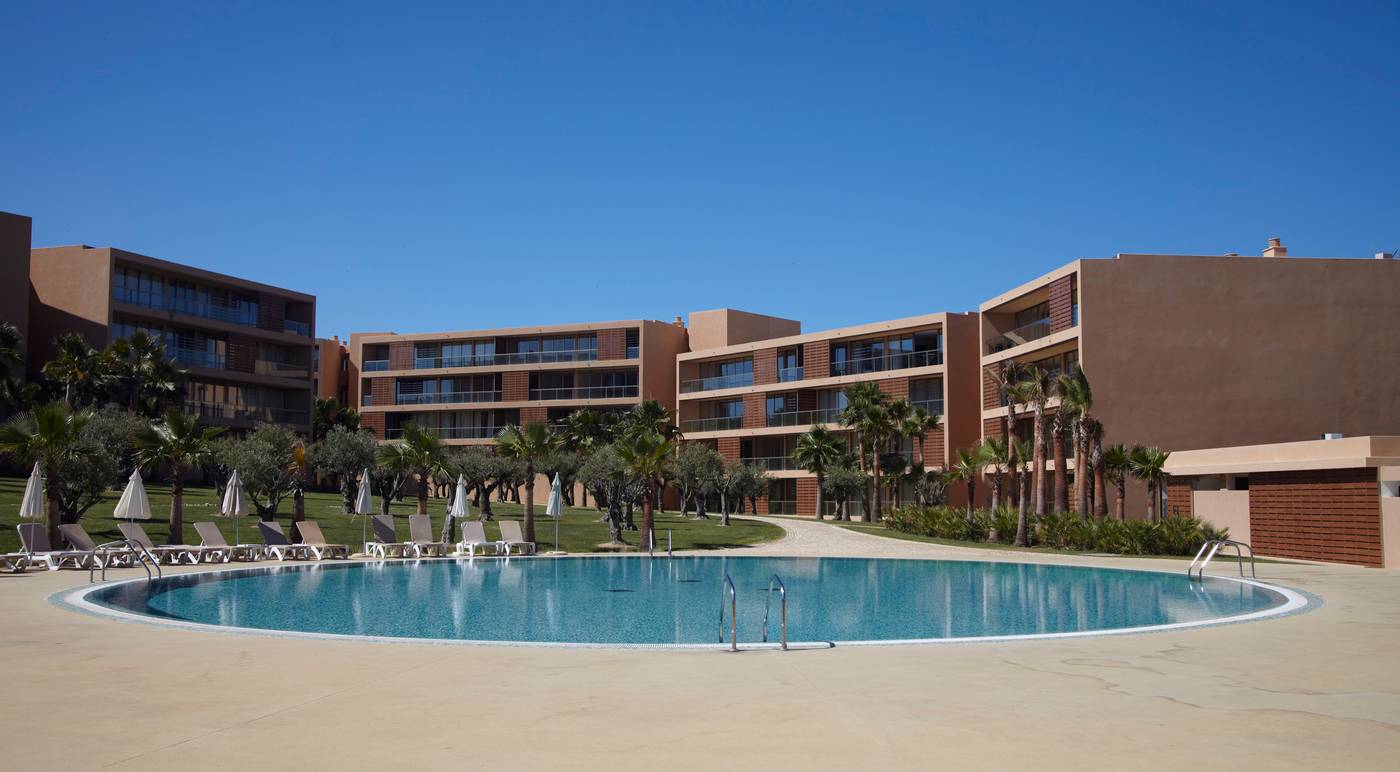 Salgados-Vila-das-Lagoas-Pool-6